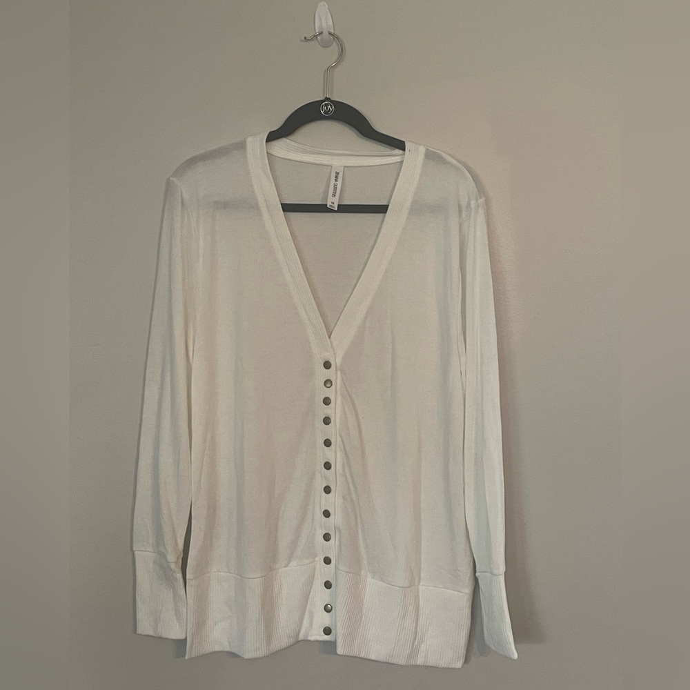 Zennana Outfitters V Neck Cardigan 1X-Snow